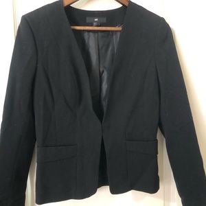 Black fitted blazer
